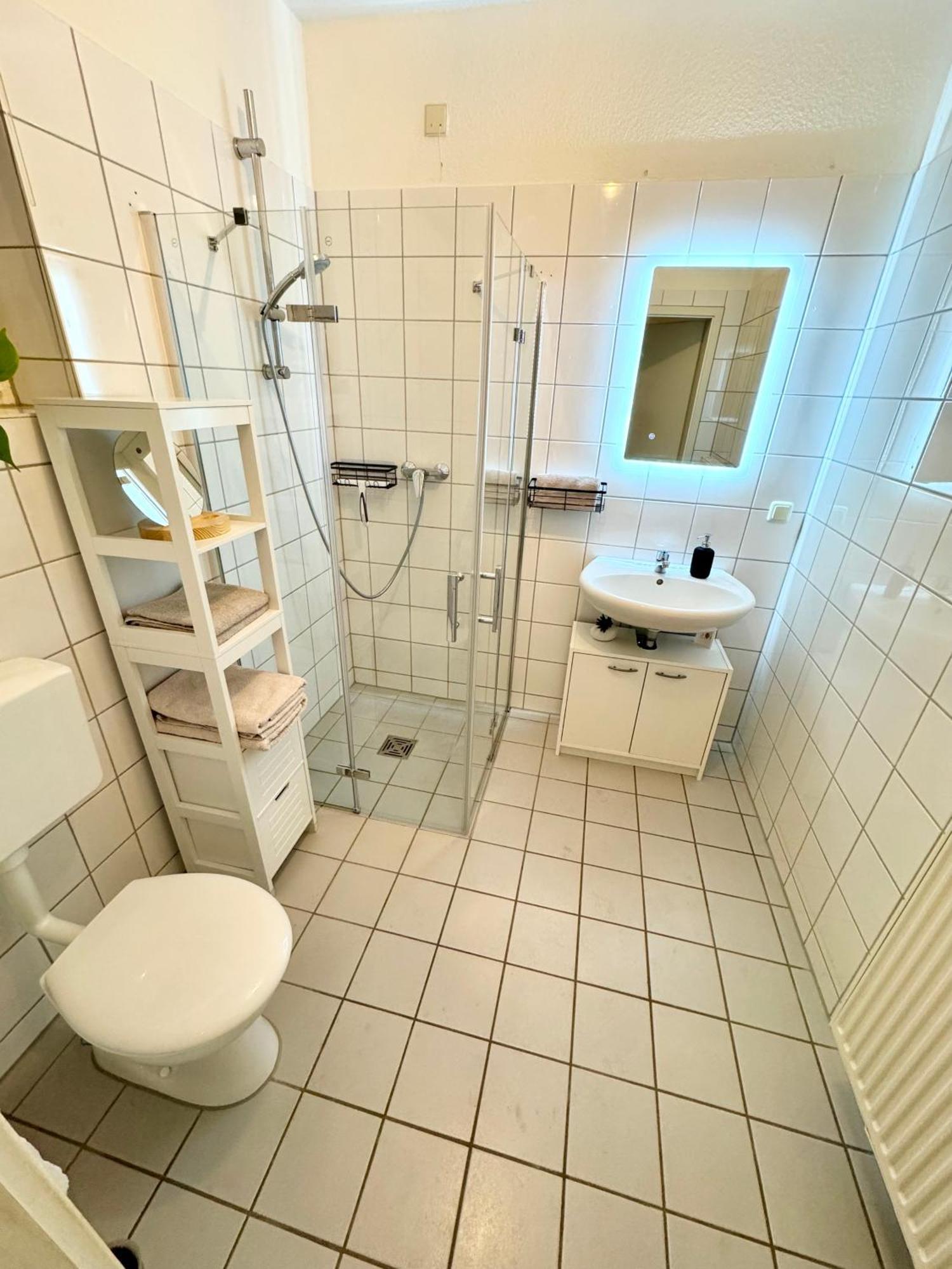 Ferienwohnung Schildblick Modernes Apartment Direkt In Der Altstadt Von Erfurt Nahe Der Kraemerbruecke - Beste Innenstadtlage Exterior photo